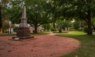 Memorial Garden and Hankinson Fountain, Narrandera